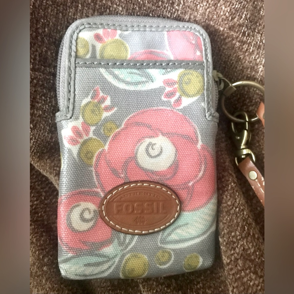 Authentic Fossil Card Keeper Wristlet Vintage - image 1